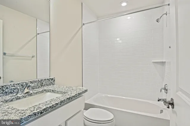 $3,800 | 2172 Glacier Road, Herndon, VA 20170