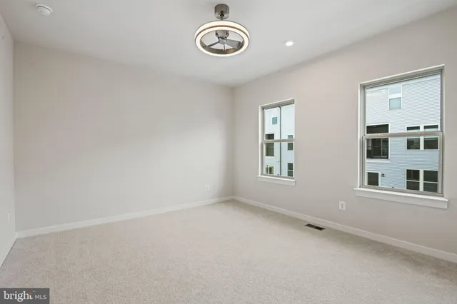 $3,800 | 2172 Glacier Road, Herndon, VA 20170