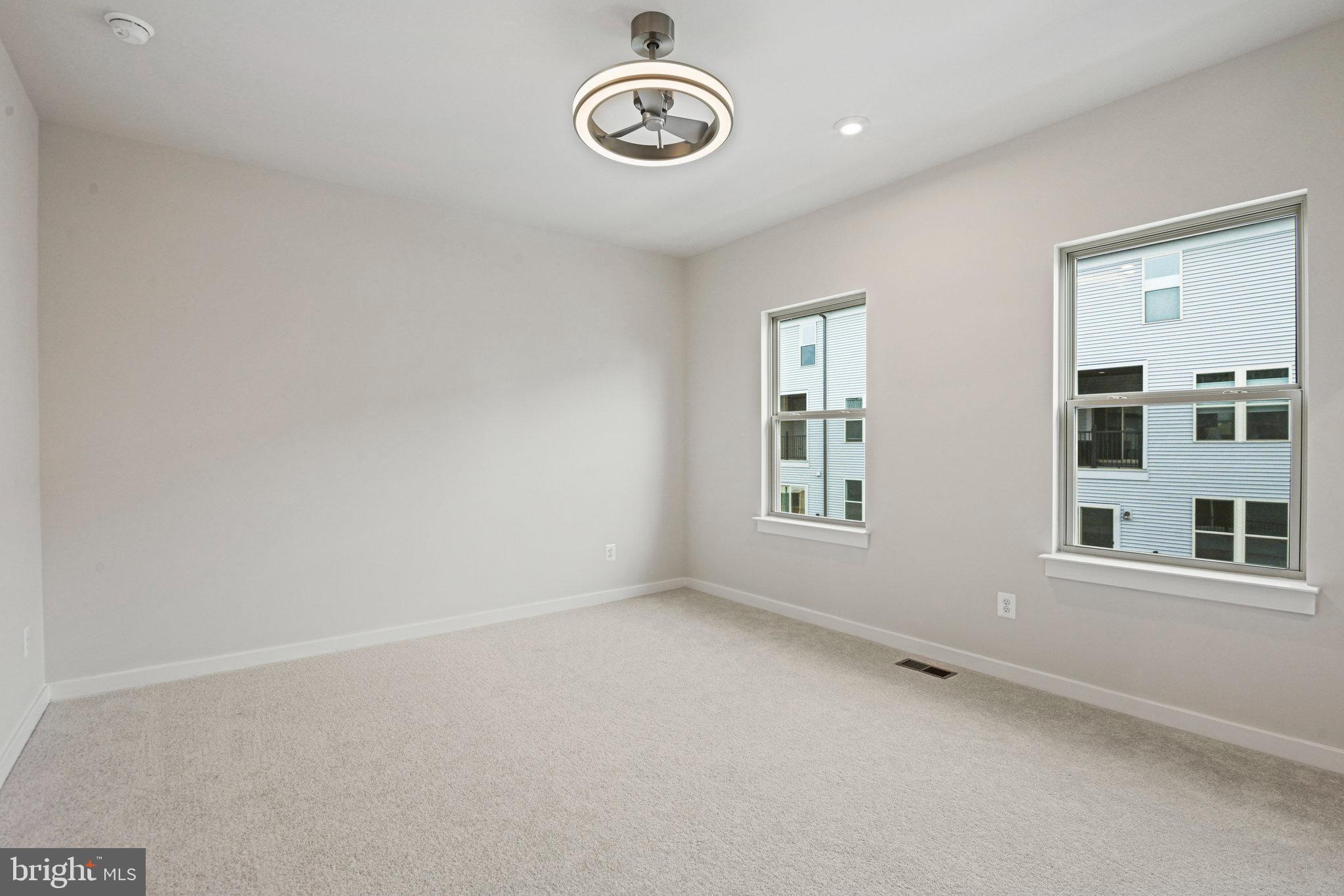 2172 Glacier Road Herndon, VA 20170 - Photo 28 of 33 an empty room with a window