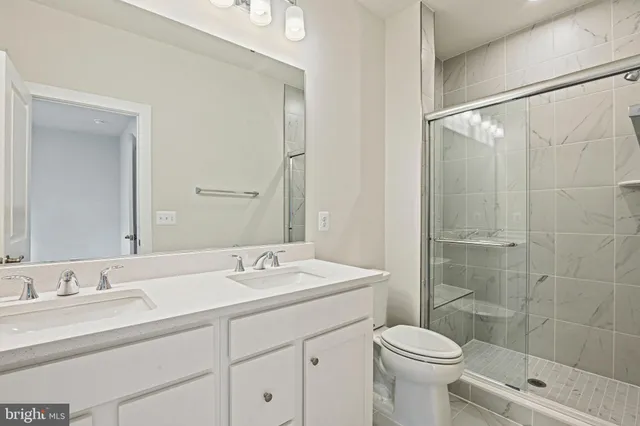 $3,800 | 2172 Glacier Road, Herndon, VA 20170