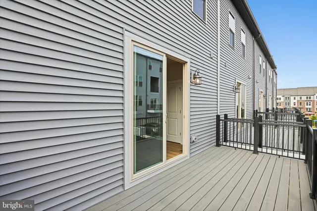 $3,800 | 2172 Glacier Road, Herndon, VA 20170