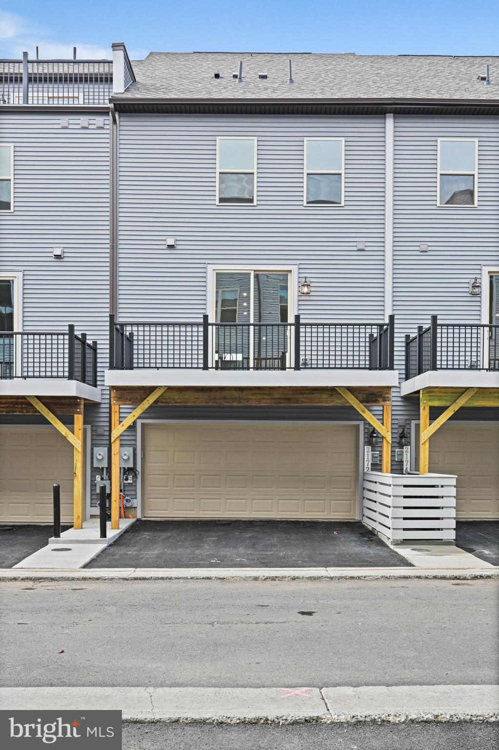 2172 Glacier Road Herndon, VA 20170 - Photo 32 of 33 a view of a building with a window
