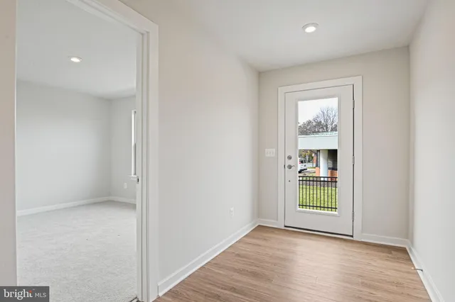 $3,800 | 2172 Glacier Road, Herndon, VA 20170