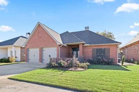 $299,000 | 516 Kings Cove Circle, Lafayette, LA 70508