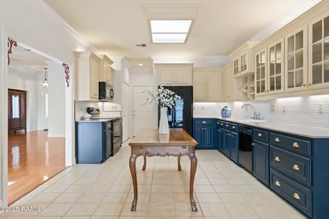 $299,000 | 516 Kings Cove Circle, Lafayette, LA 70508