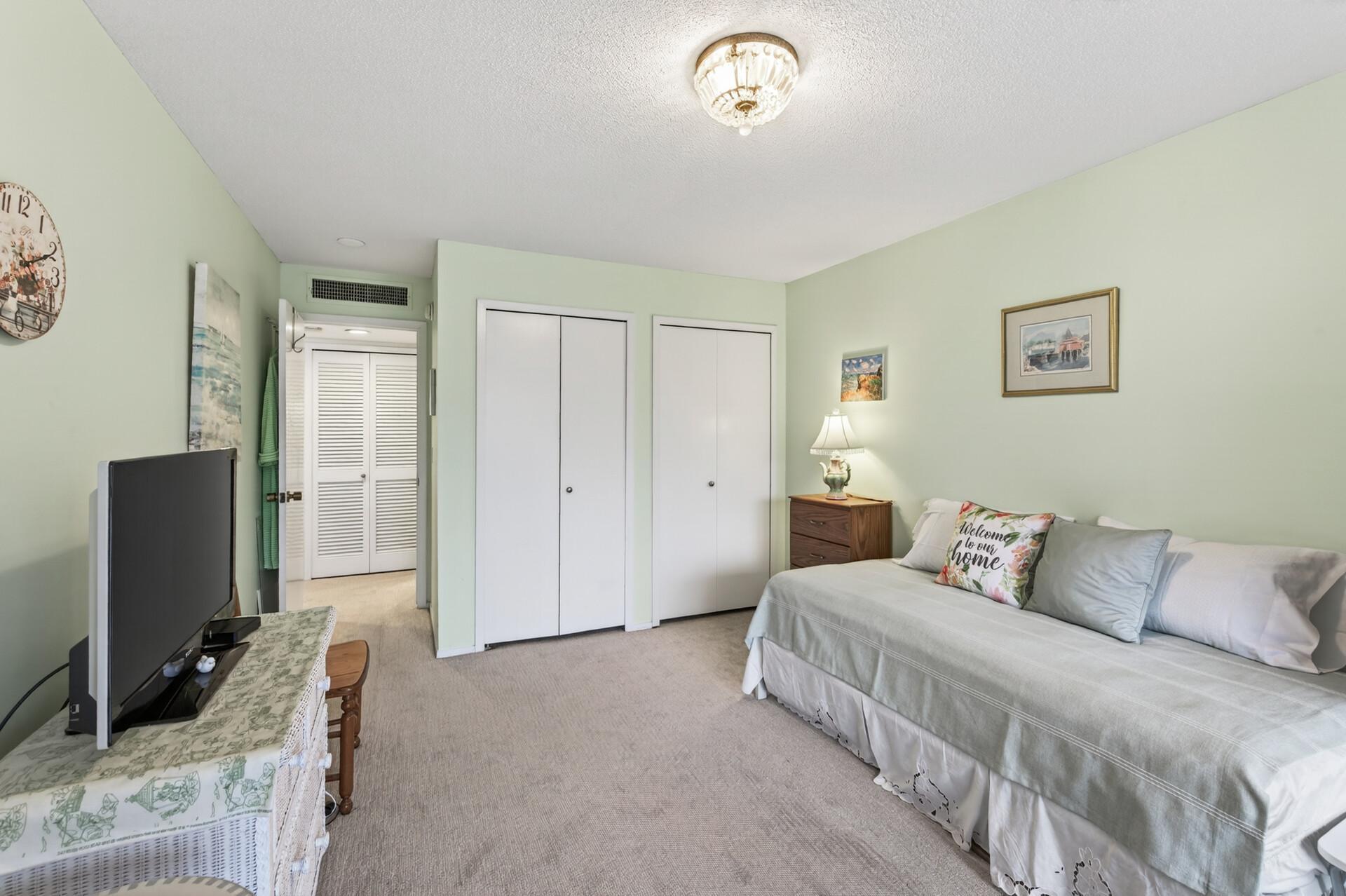 3412 Oak Ridge Road, Unit 317 Minnetonka, MN 55305 - Photo 14 of 23