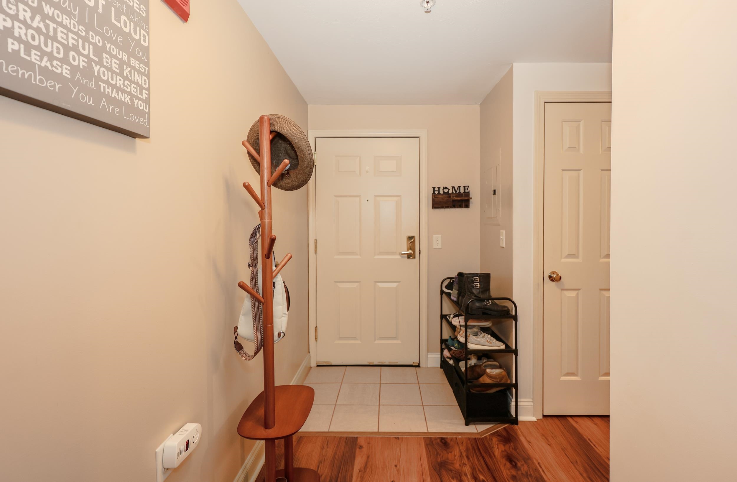 10 Vista Ridge Drive, Unit 8 Londonderry, NH 03053 - Photo 3 of 27