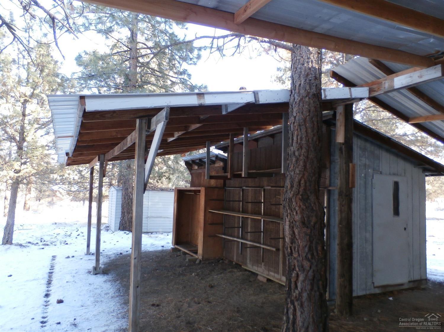 67200 Harrington Loop Road Bend, OR 97703 - Photo 9 of 22 Additional Photo