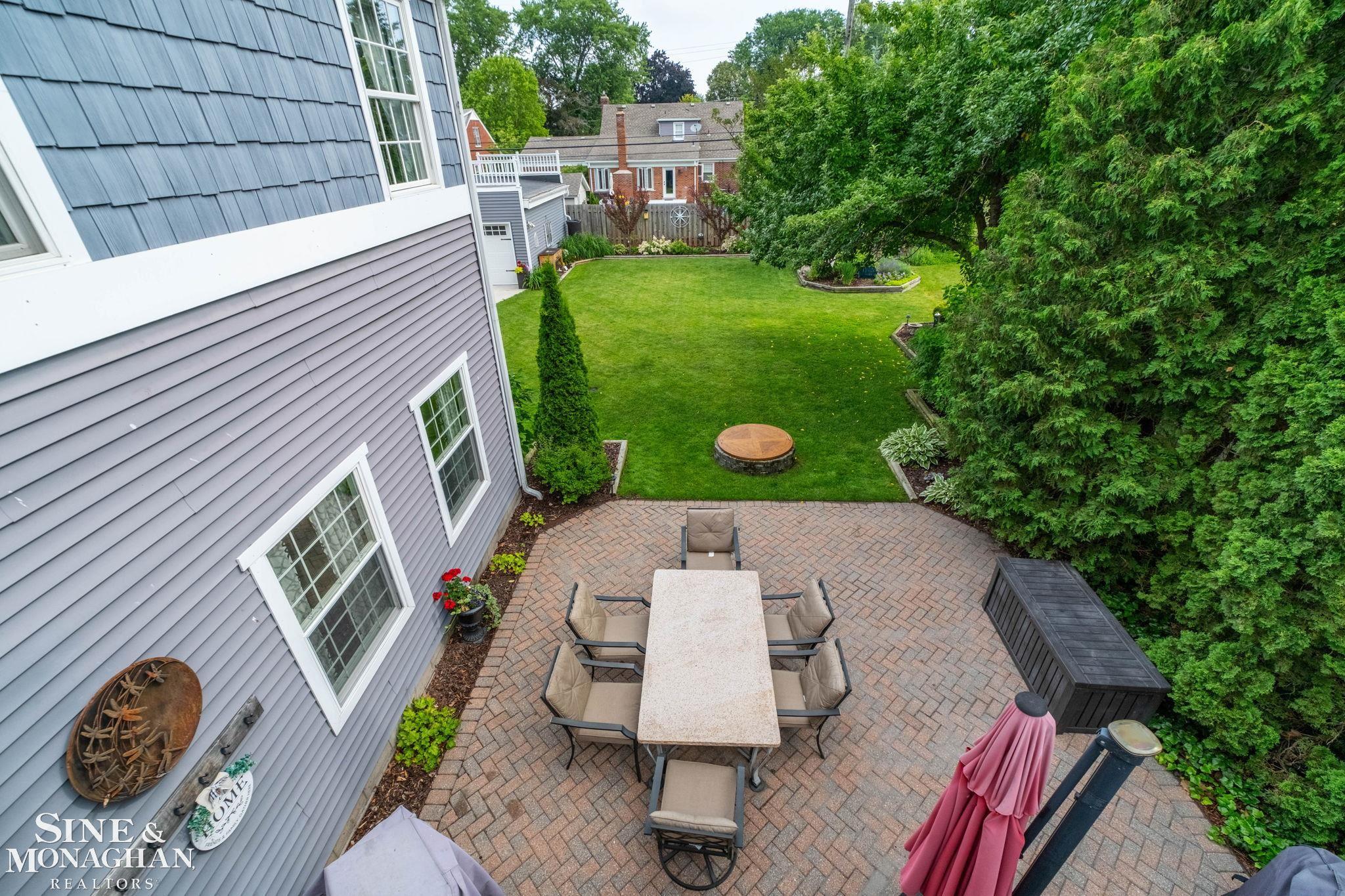 580 Hampton Road Grosse Pointe Woods, MI 48236 - Photo 76 of 77