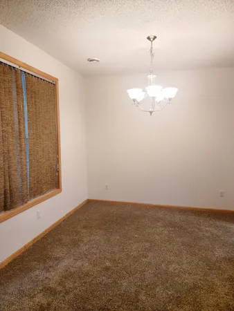 $2,400 | 3049 Chamberlain Street, Unit 4, Maplewood, MN 55109