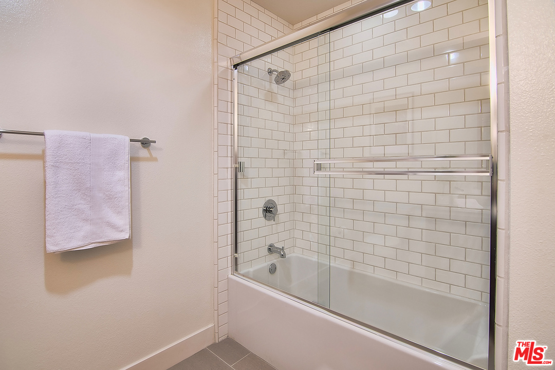 13337 Beach Avenue, Unit 302 Los Angeles, CA 90292 - Photo 31 of 41