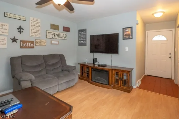 $650,000 | 1033 Grove North Brunswick Nj 08902, Unit AB, North Brunswick, NJ 08902