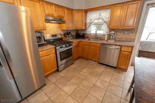 $650,000 | 1033 Grove North Brunswick Nj 08902, Unit AB, North Brunswick, NJ 08902