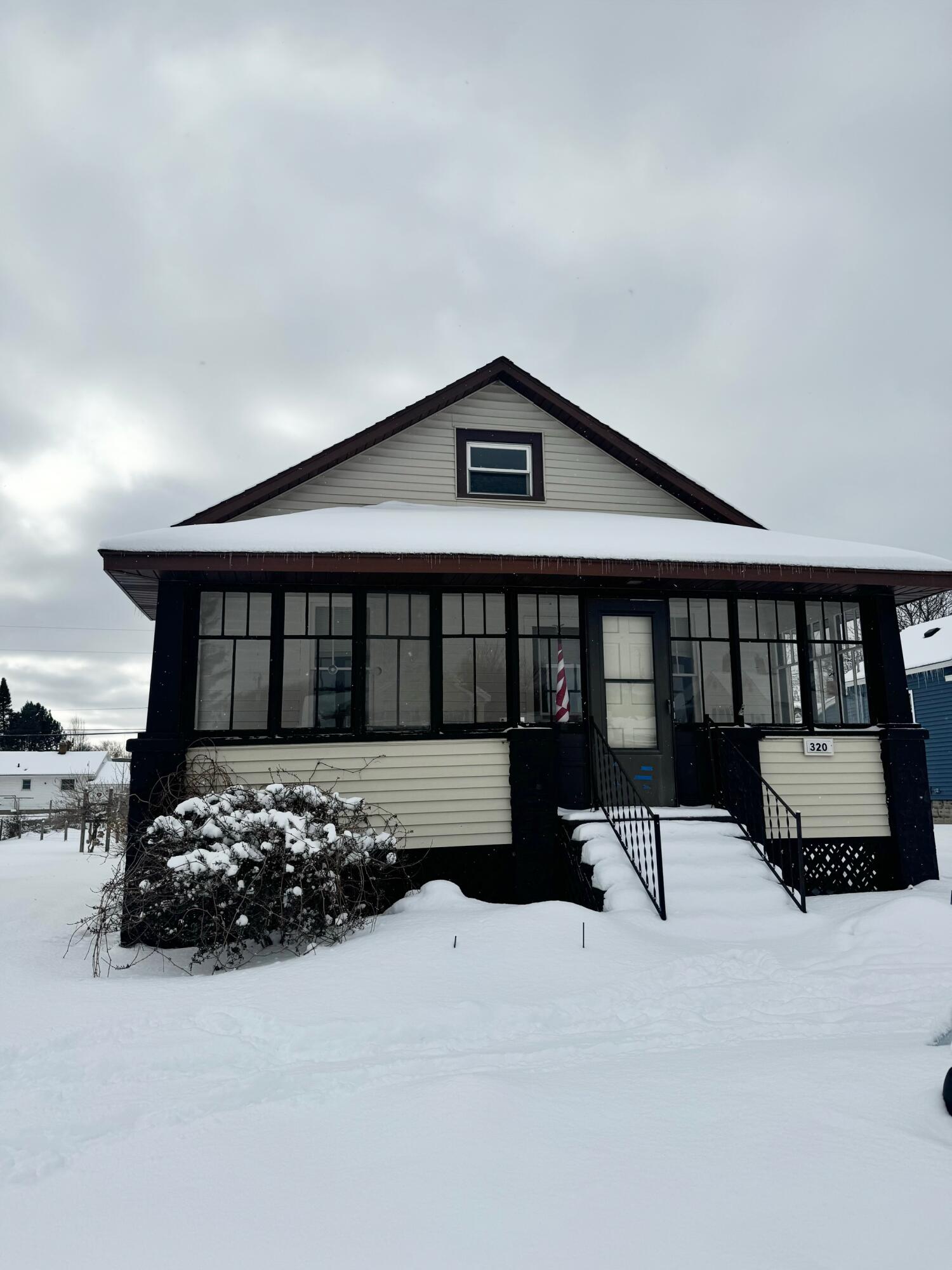 320 Tuttle Street Alpena, MI 49707 - Photo 2 of 16 Gallery Image 2