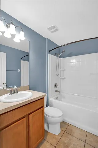 $2,100 | 3828 Hampton Hills Drive, Lakeland, FL 33810