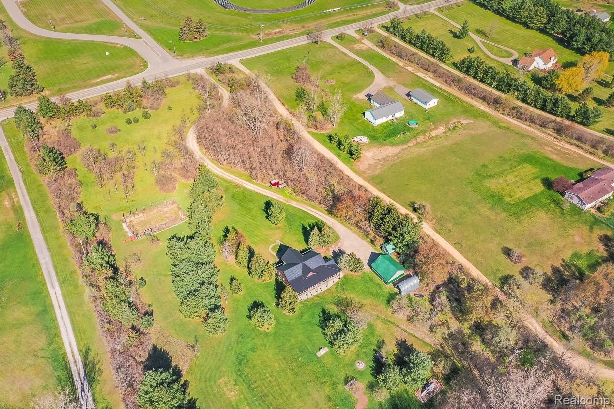 3863 Rochester Road Dryden, MI 48428 - Photo 41 of 42 West facing 3863 Rochester Rd