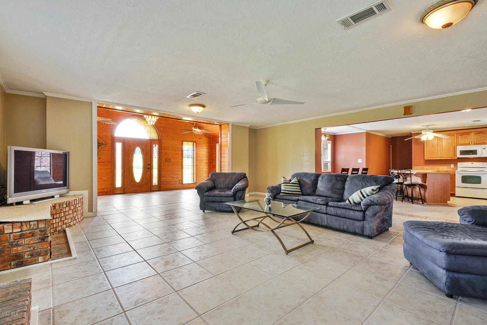 519 Ridge Road Perkinston, MS 39573 - Photo 9 of 25 Living Room