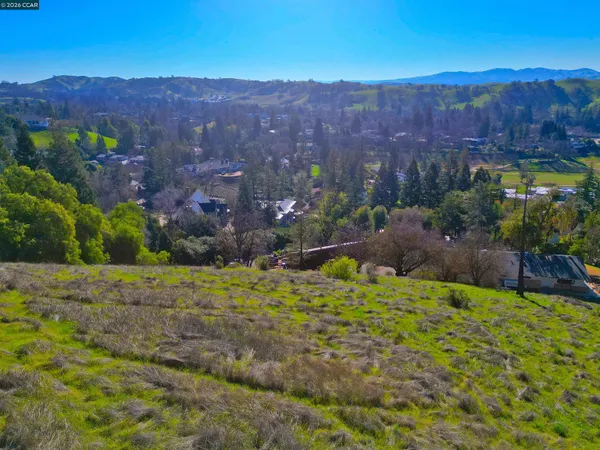 $749,000 | 2590 Caballo Ranchero Drive, Diablo, CA 94528