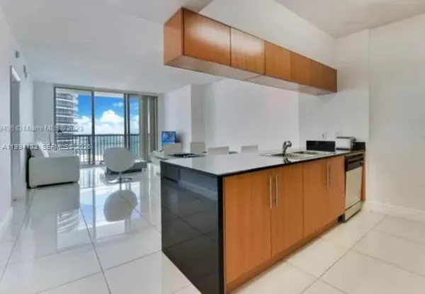 $3,300 | 1750 North Bayshore Drive, Unit 4003, Miami, FL 33132