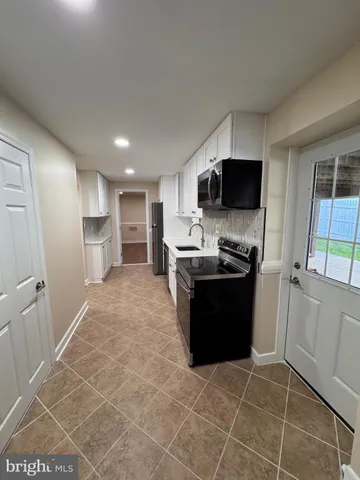 $2,000 | 14789 Edison Court, Woodbridge, VA 22193