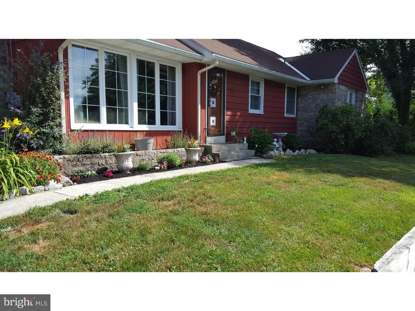 5140 Oley Turnpike Road Reading, PA 19606 - Photo 3 of 10