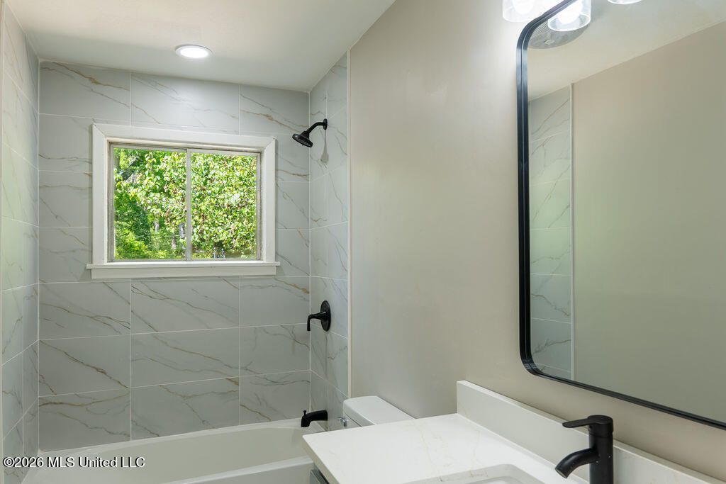 159 Pimlico Place Jackson, MS 39211 - Photo 20 of 28 P1229108-HDR