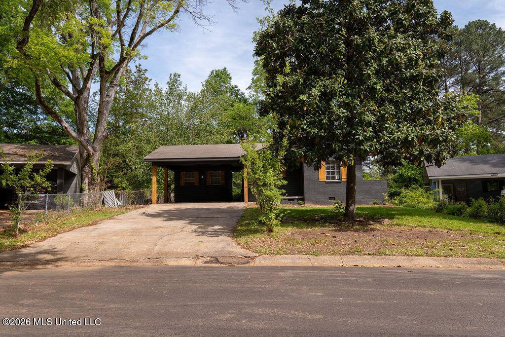159 Pimlico Place Jackson, MS 39211 - Photo 2 of 28 P1229134-HDR