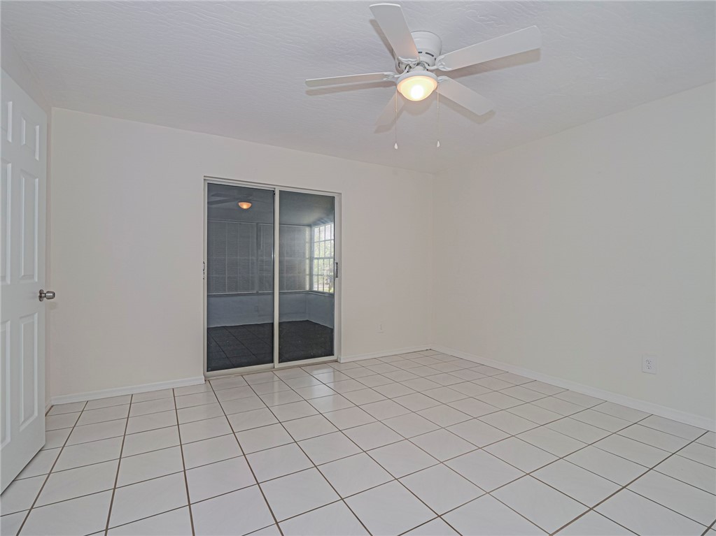 8520 Highway 1, Unit H12 Sebastian, FL 32976 - Photo 13 of 27
