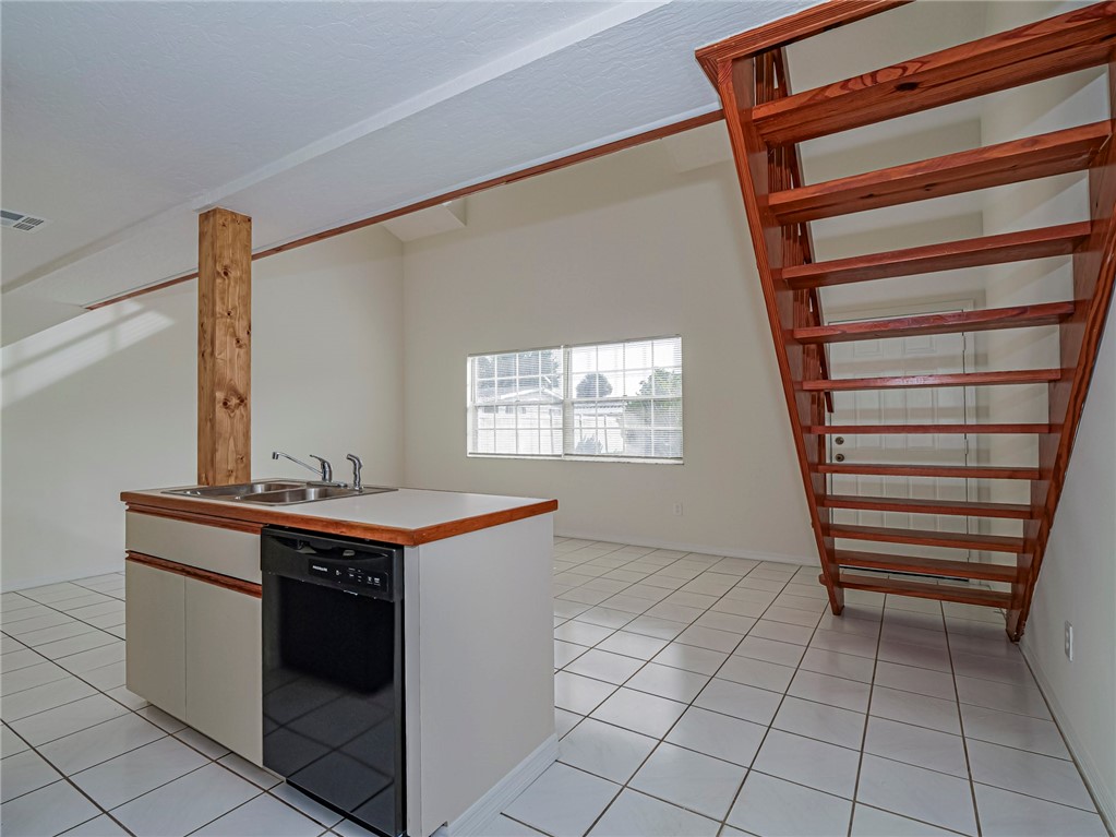 8520 Highway 1, Unit H12 Sebastian, FL 32976 - Photo 9 of 27