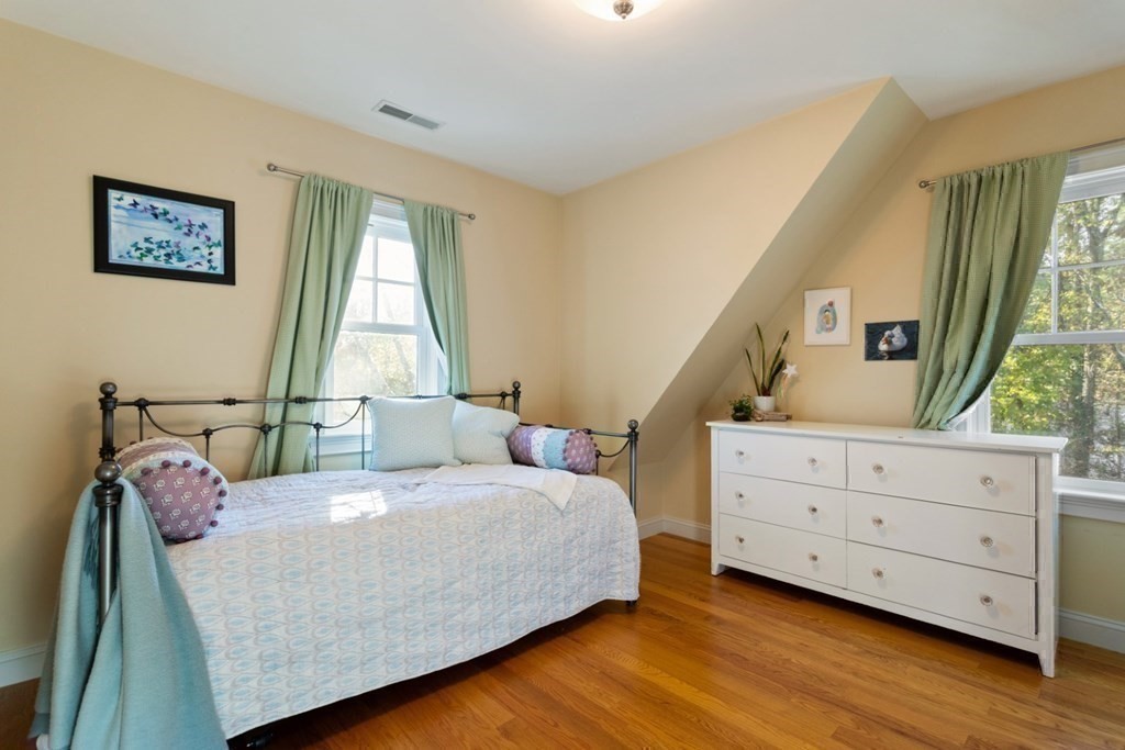 14 King Street Lexington, MA 02421 - Photo 23 of 30 Gallery Image 23