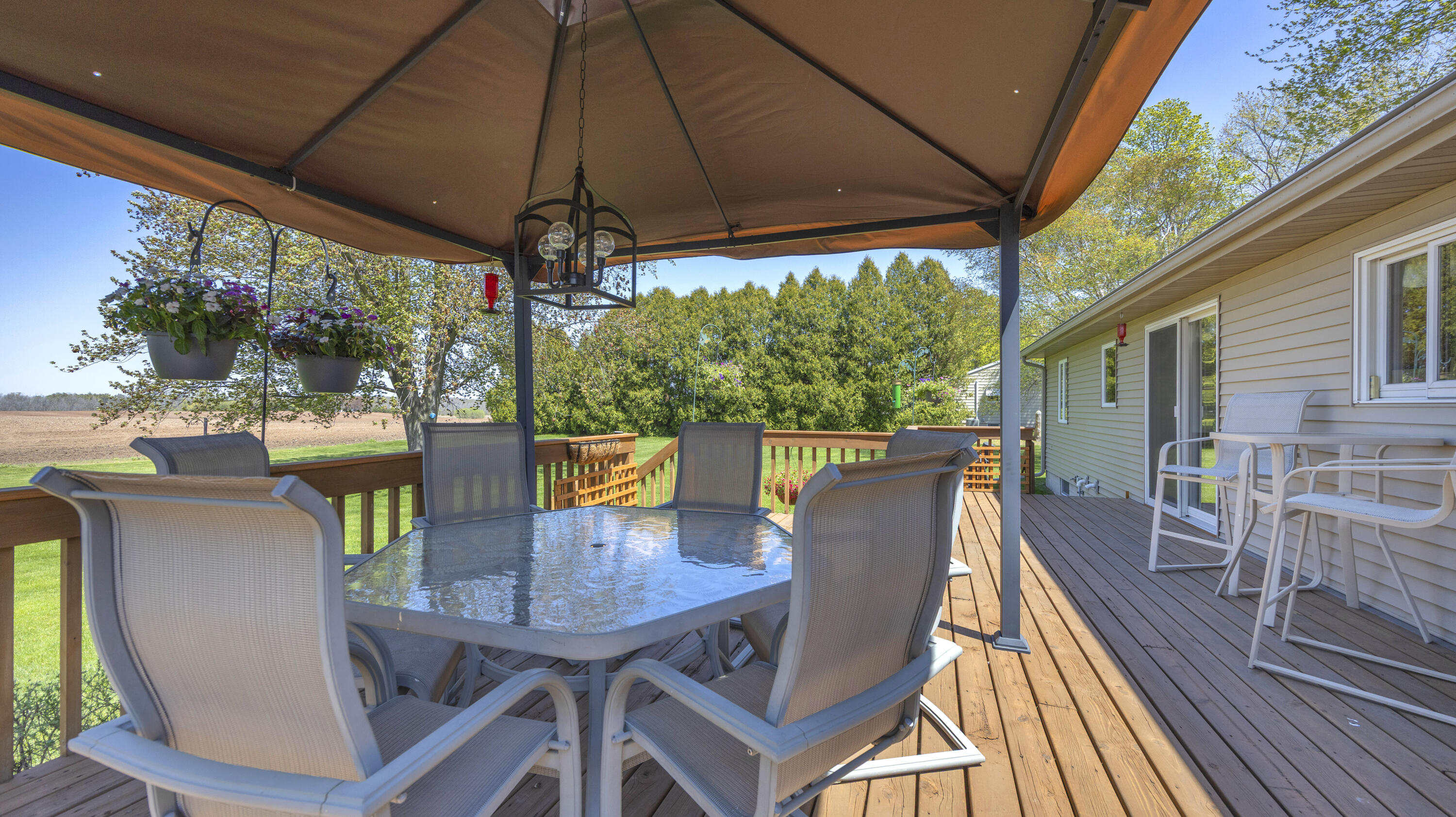 W2184 Rowe Road Herman, WI 53083 - Photo 27 of 40 Deck 1