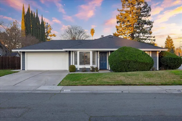 $439,900 | 730 Harvey Way, Sacramento, CA 95831