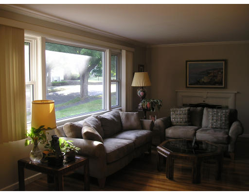 44 Ralph Road Marblehead, MA 01945 - Photo 2 of 9
