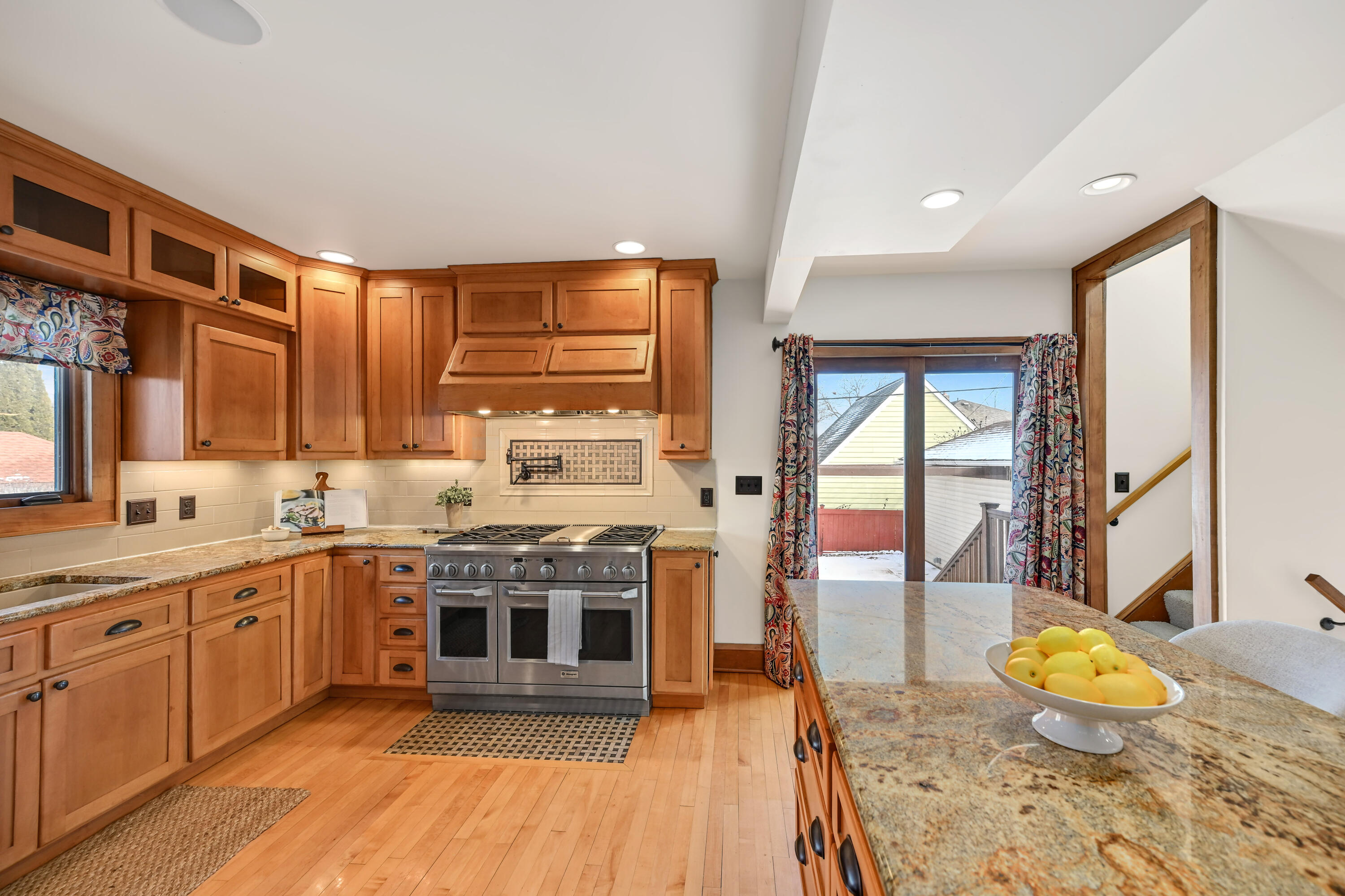 2438 North Lefeber Avenue Wauwatosa, WI 53213 - Photo 13 of 36 14 DZ2438-15