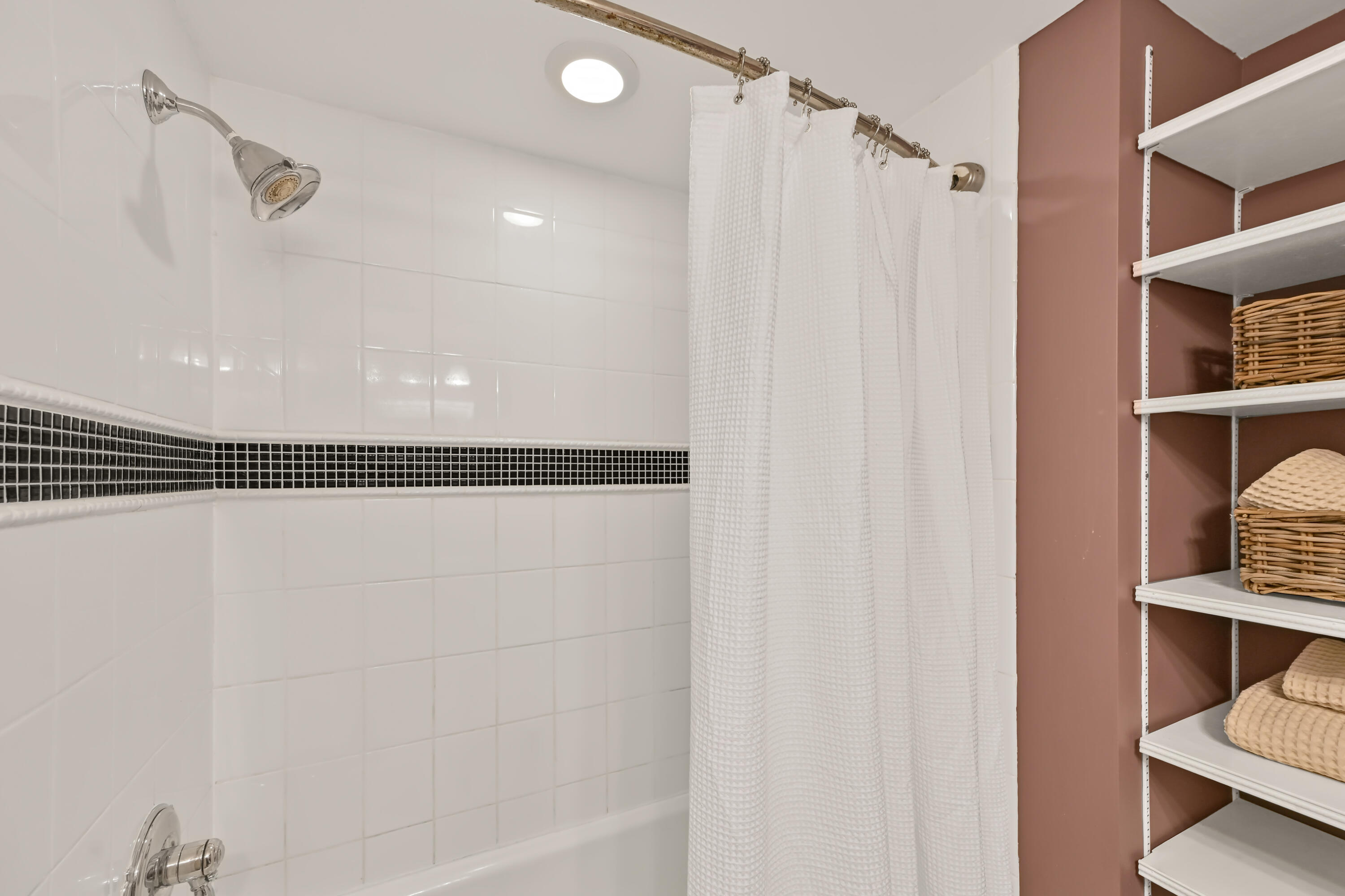 2438 North Lefeber Avenue Wauwatosa, WI 53213 - Photo 25 of 36 25 DZ2438-23