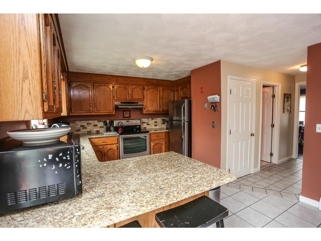 21 A Reed Street, Unit 21A Londonderry, NH 03053 - Photo 6 of 23 Gallery Image 6
