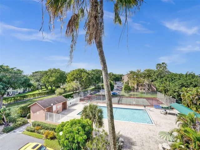 $140,000 | 7431 Northwest 1st Street, Unit 407, Margate, FL 33063