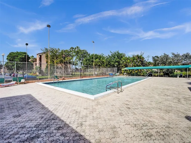 $140,000 | 7431 Northwest 1st Street, Unit 407, Margate, FL 33063