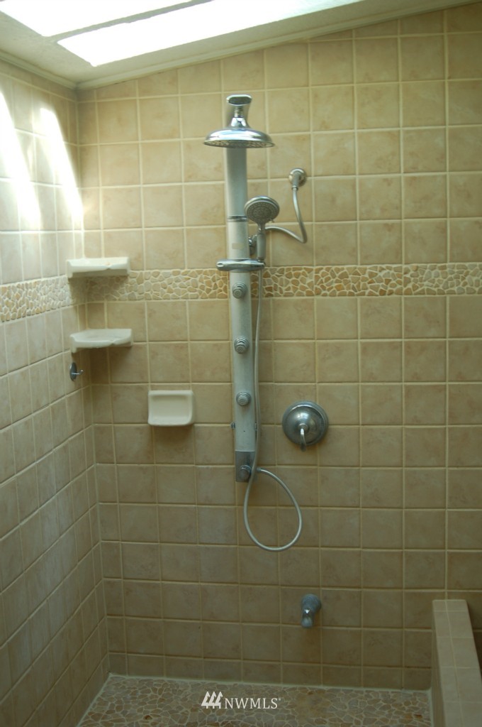 4350 Southeast Nelson Road Olalla, WA 98359 - Photo 11 of 25 Gallery Image 11