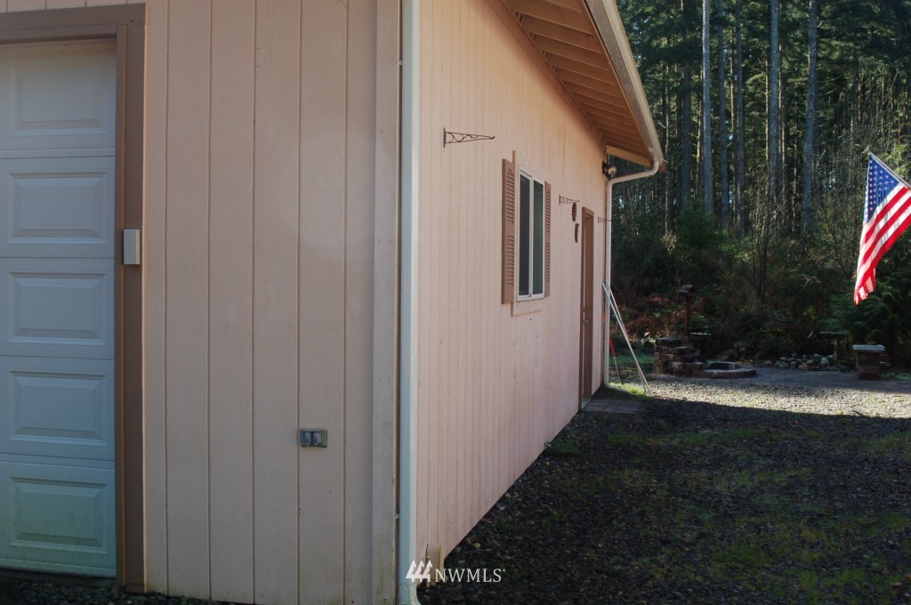4350 Southeast Nelson Road Olalla, WA 98359 - Photo 16 of 25 Gallery Image 16