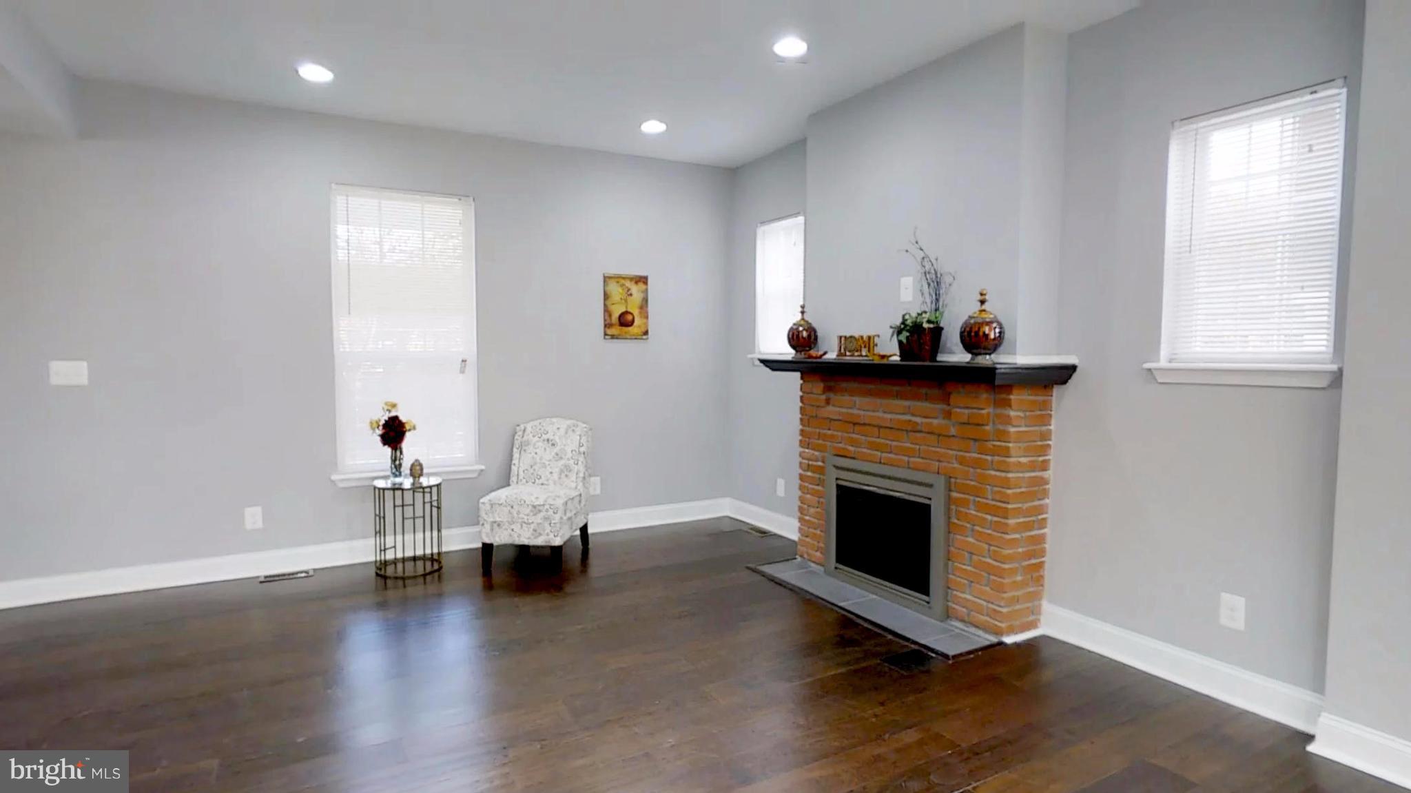 3412 Copley Road Baltimore, MD 21215 - Photo 8 of 30 Living Room