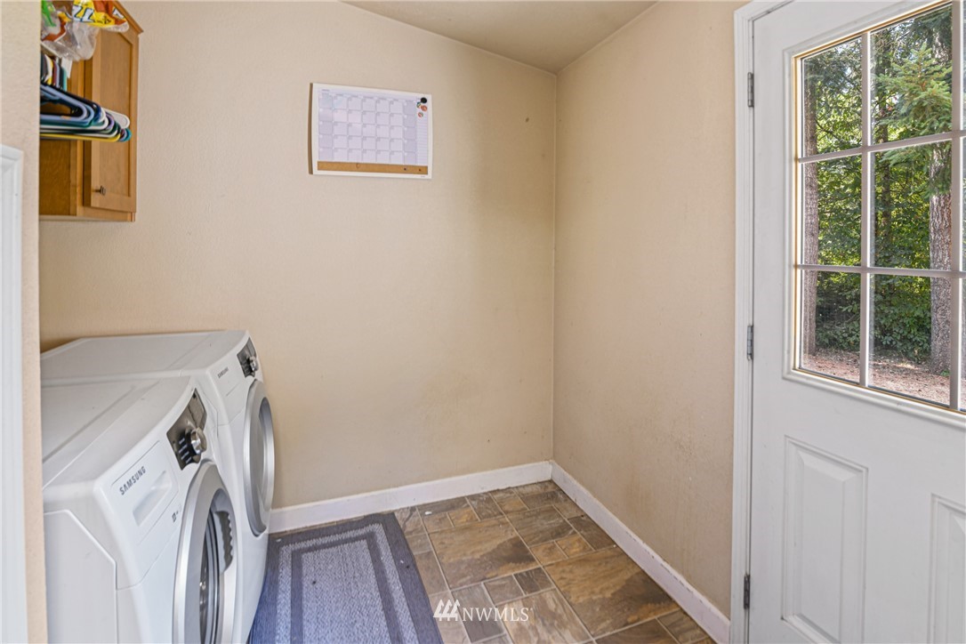 3100 East Rasor Road Belfair, WA 98528 - Photo 20 of 38 Gallery Image 20