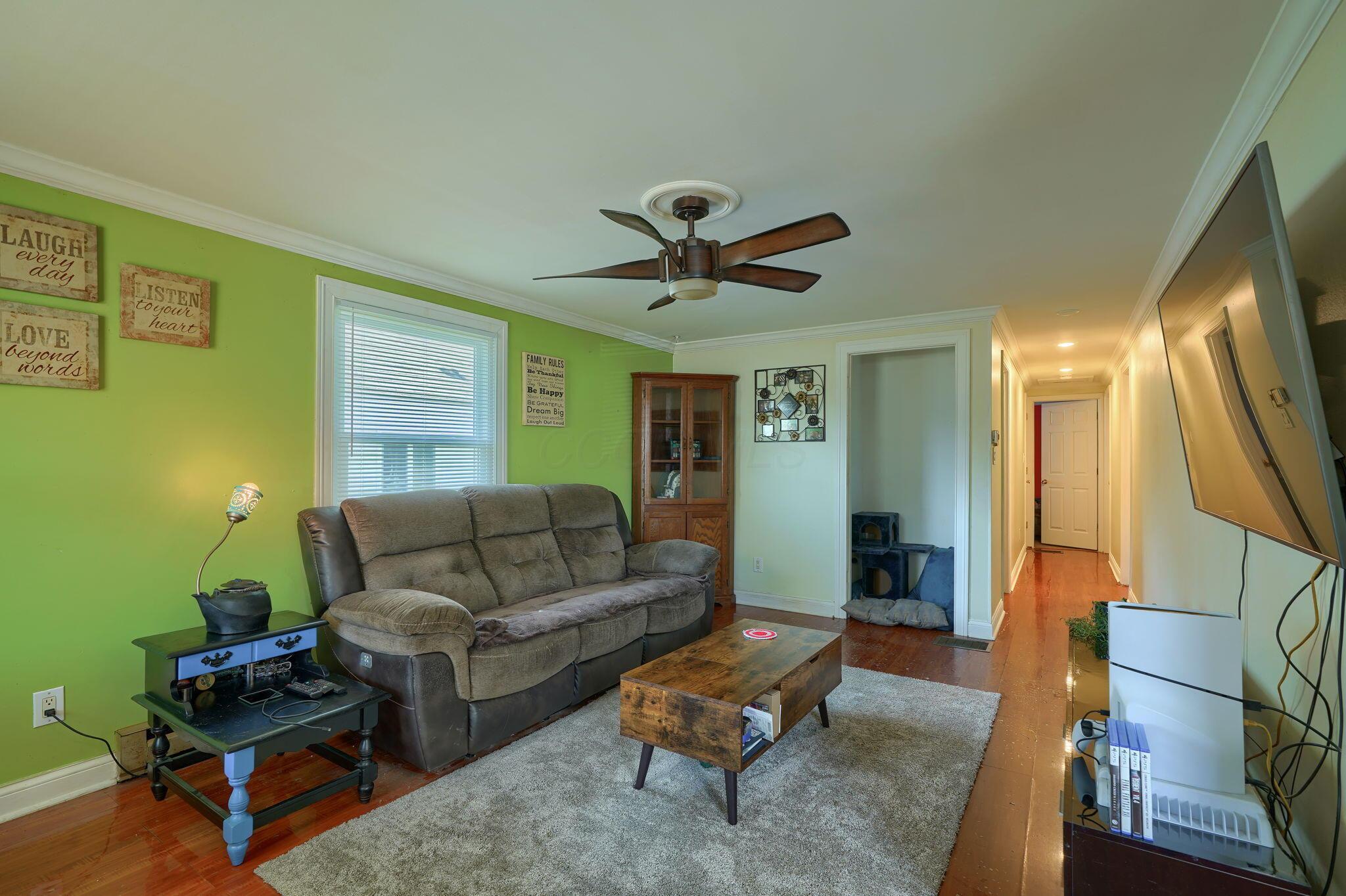1074 Rumsey Road Columbus, OH 43207 - Photo 4 of 38 1074 Rumsey Rd (21)
