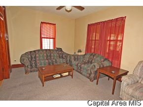 2153 South 10th Street Springfield, IL 62703 - Photo 4 of 11