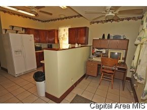 2153 South 10th Street Springfield, IL 62703 - Photo 6 of 11