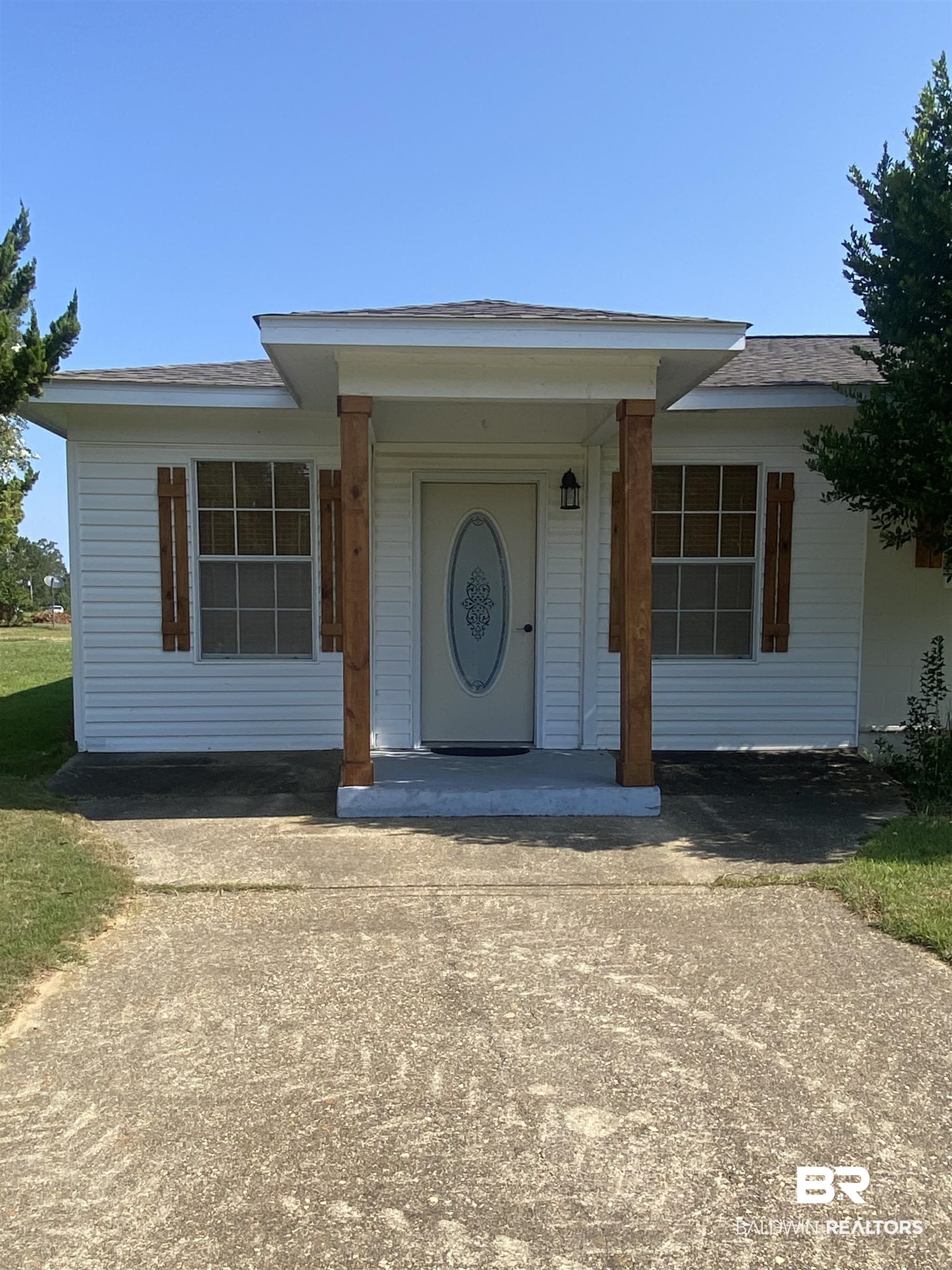 531 Highway 136 Monroeville, AL 36460 - Photo 2 of 48 View of front of home