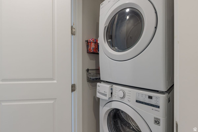 4845 Fishers Is Way St. George, UT 84770 - Photo 25 of 41 Laundry room with stacked washer / drying machine