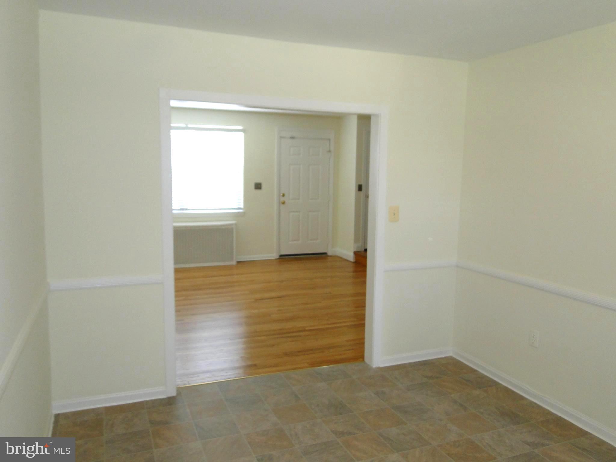 8520 Oak Road Parkville, MD 21234 - Photo 5 of 16 Dining Room