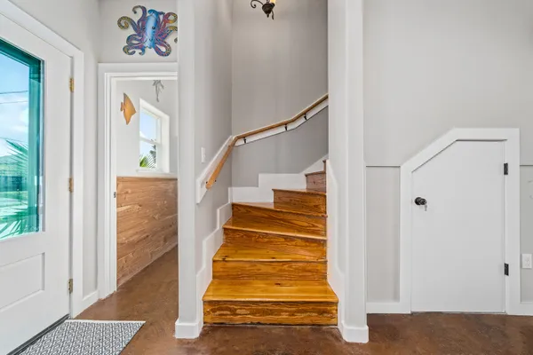 a view of an entryway