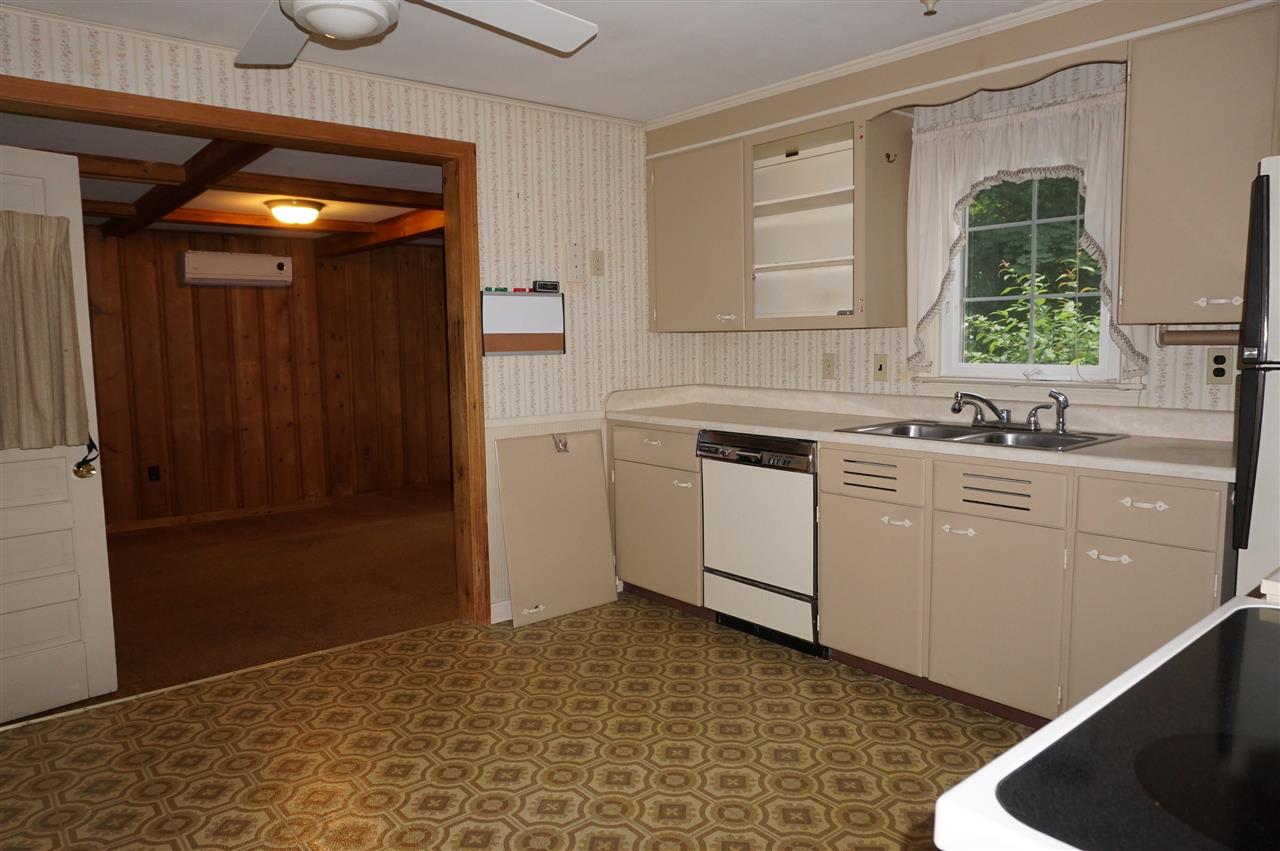 7 Hawthorne Road Dover, NH 03820 - Photo 4 of 12